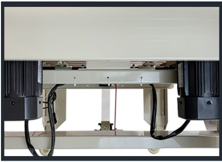 220V / 50HZ Αριστερό και δεξί κινητήρα συσκευή σφράγισης χαρτονιού ημιαυτόματη συσκευή σφράγισης χαρτονιού